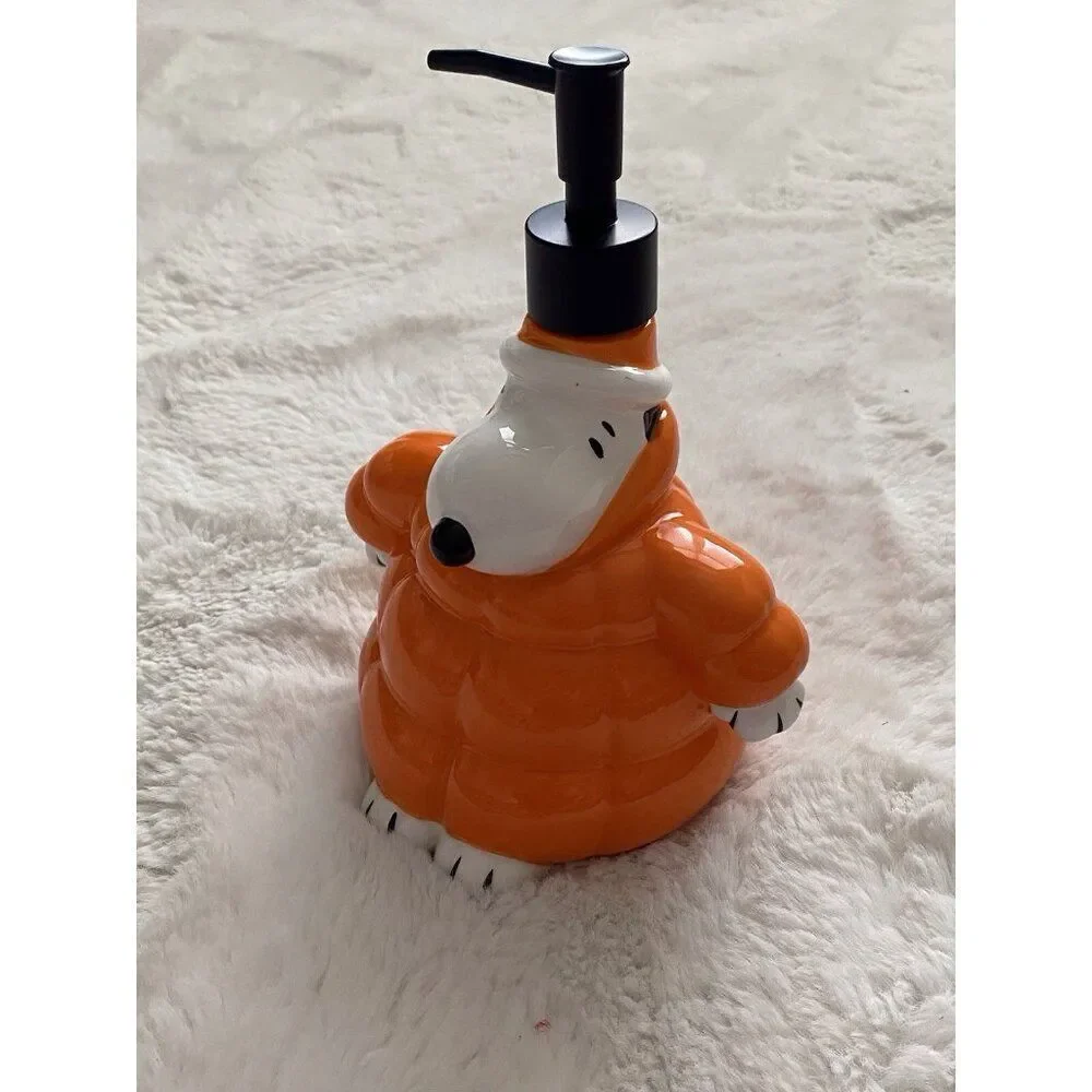 Peanuts Snoopy Soap‎ Lotion Dispenser Orange Quilted Puffer Puffy Jacket NEW